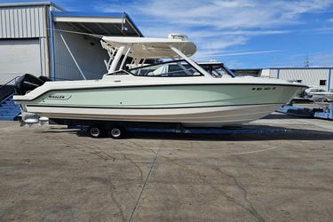 28' Boston Whaler 2021 Yacht For Sale